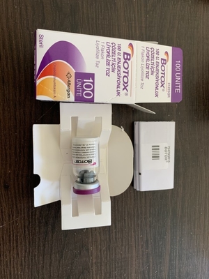 De Injectie van BTX Allergan  voor Glabellar-Rimpels