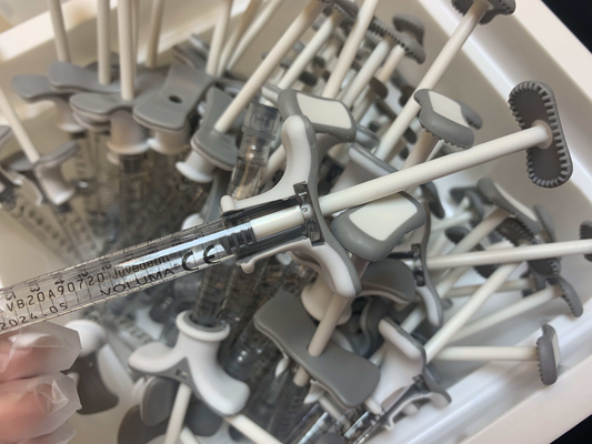 De injecteerbare Dwars Verbonden Hyaluronic Zure Huidvuller Juvederm van Ce ultra 3 Lippen