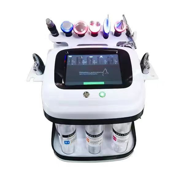 8 in 1 oplaadbare huidverzorgingsmachine voor diepe reiniging en porieverkleining